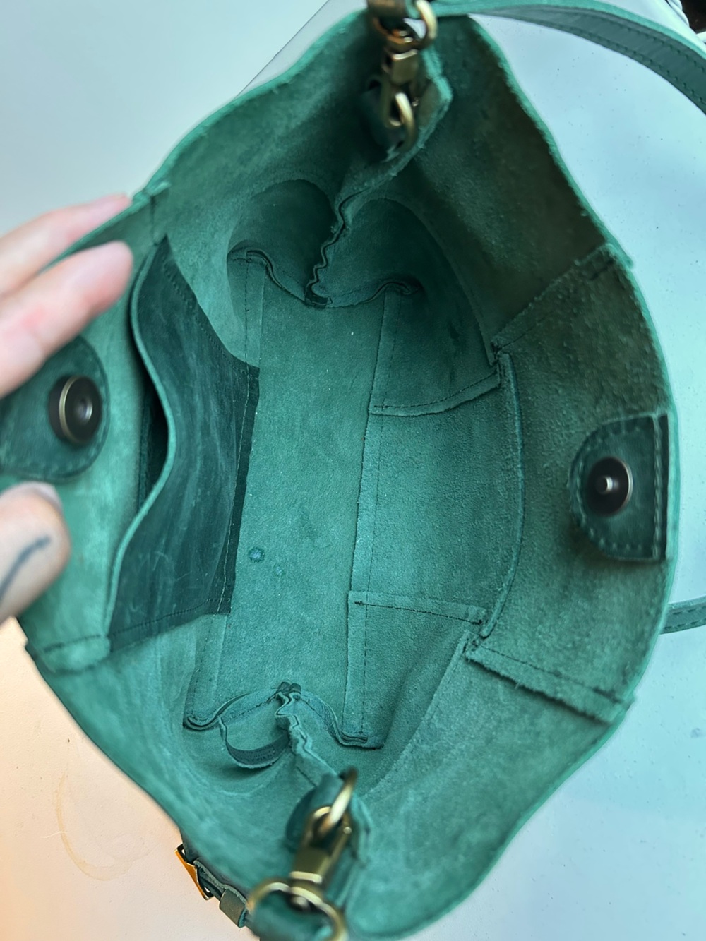 Portland Leather Green Pines Crossbody Bag - Picture 5 of 8